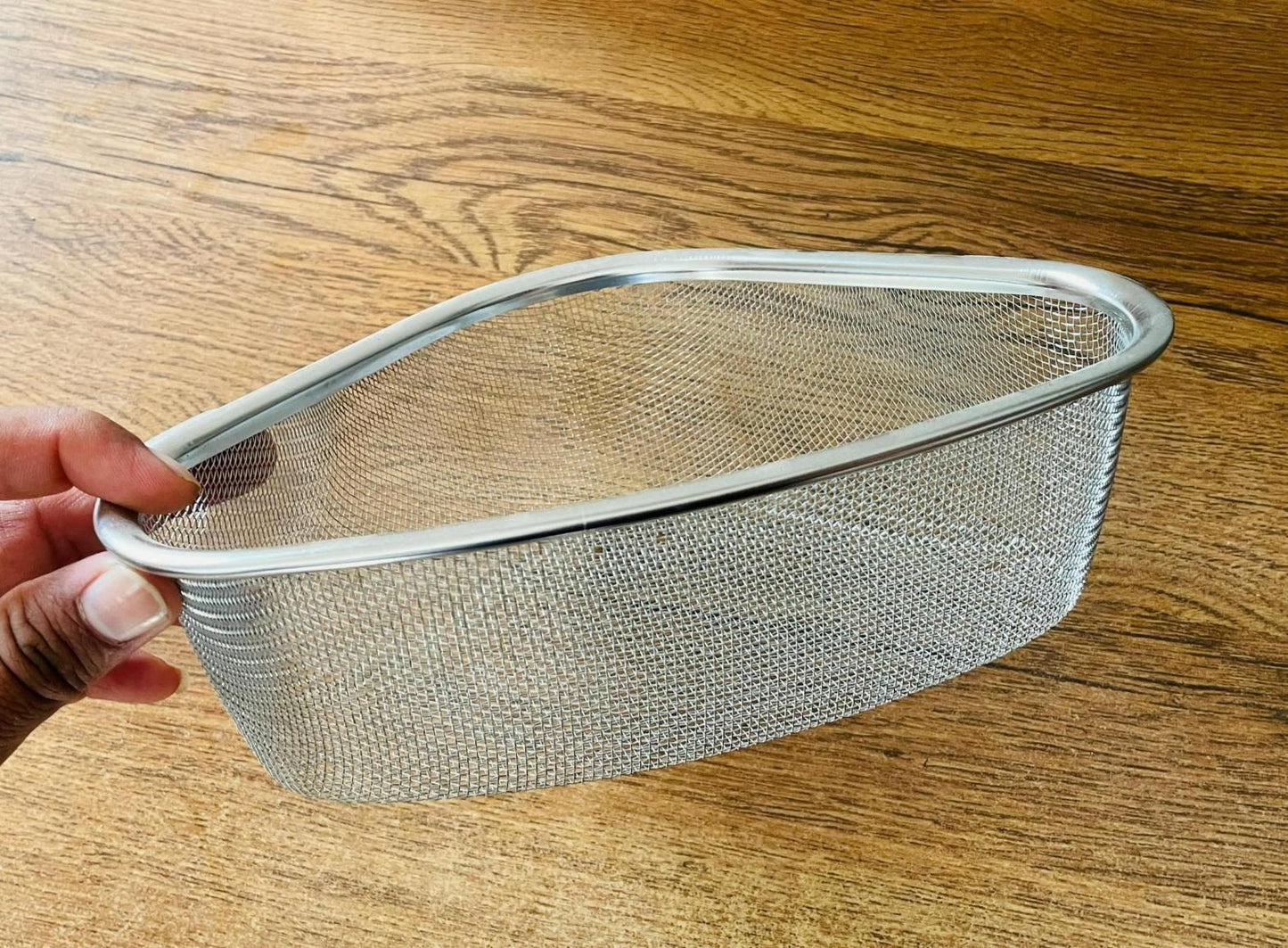 Triangle Stainless Steel Sink Drain Basket – Space-Saving Corner Strainer for Kitchen Use