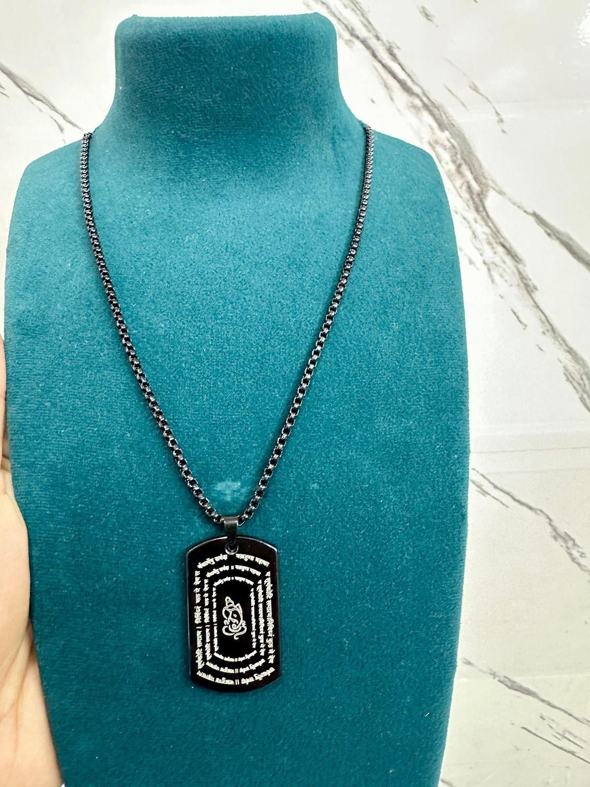 Devotional Ganpati Shlok Pendant with Chain – Stylish Alloy Tag for Men | Spiritual Wear | Pack of 1