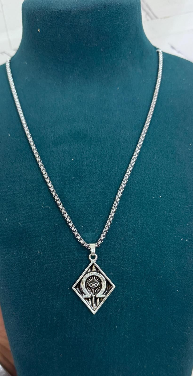 Elon Musk Pendant Necklace with Chain – Trendy Alloy Jewelry for Fans & Entrepreneurs | Unisex | Pack of 1