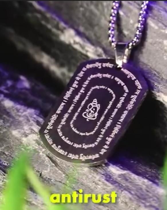 Devotional Ganpati Shlok Pendant with Chain – Stylish Alloy Tag for Men | Spiritual Wear | Pack of 1